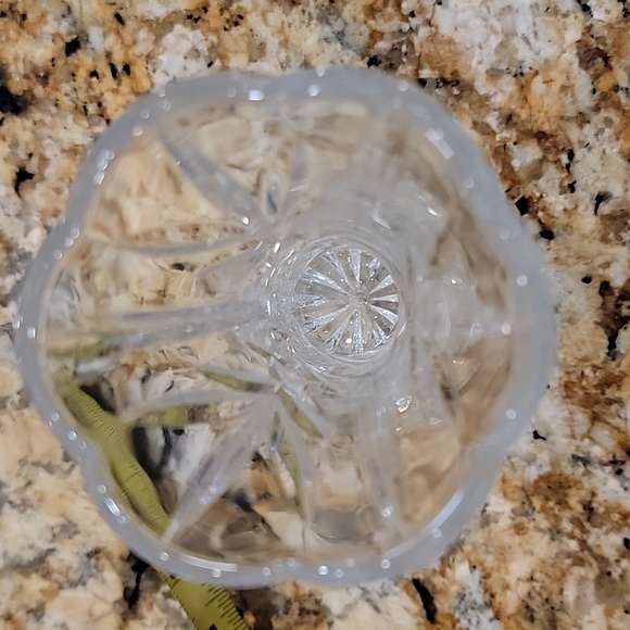 Crystal bud vase. - Picture 5 of 6
